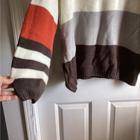 Haptics by holly harper boutique sweater, plus size 2x, striped, v neck - Picture 3 of 6